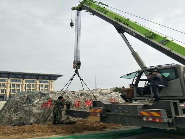 张家界市吊车租赁公司_吊车出租的好坏由什么决定